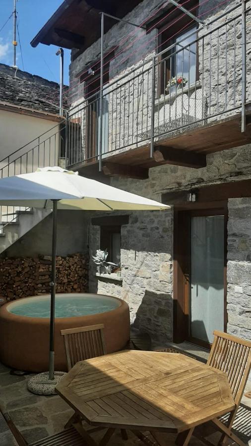 Locanda Del Sasso Rooms Crodo Kültér fotó