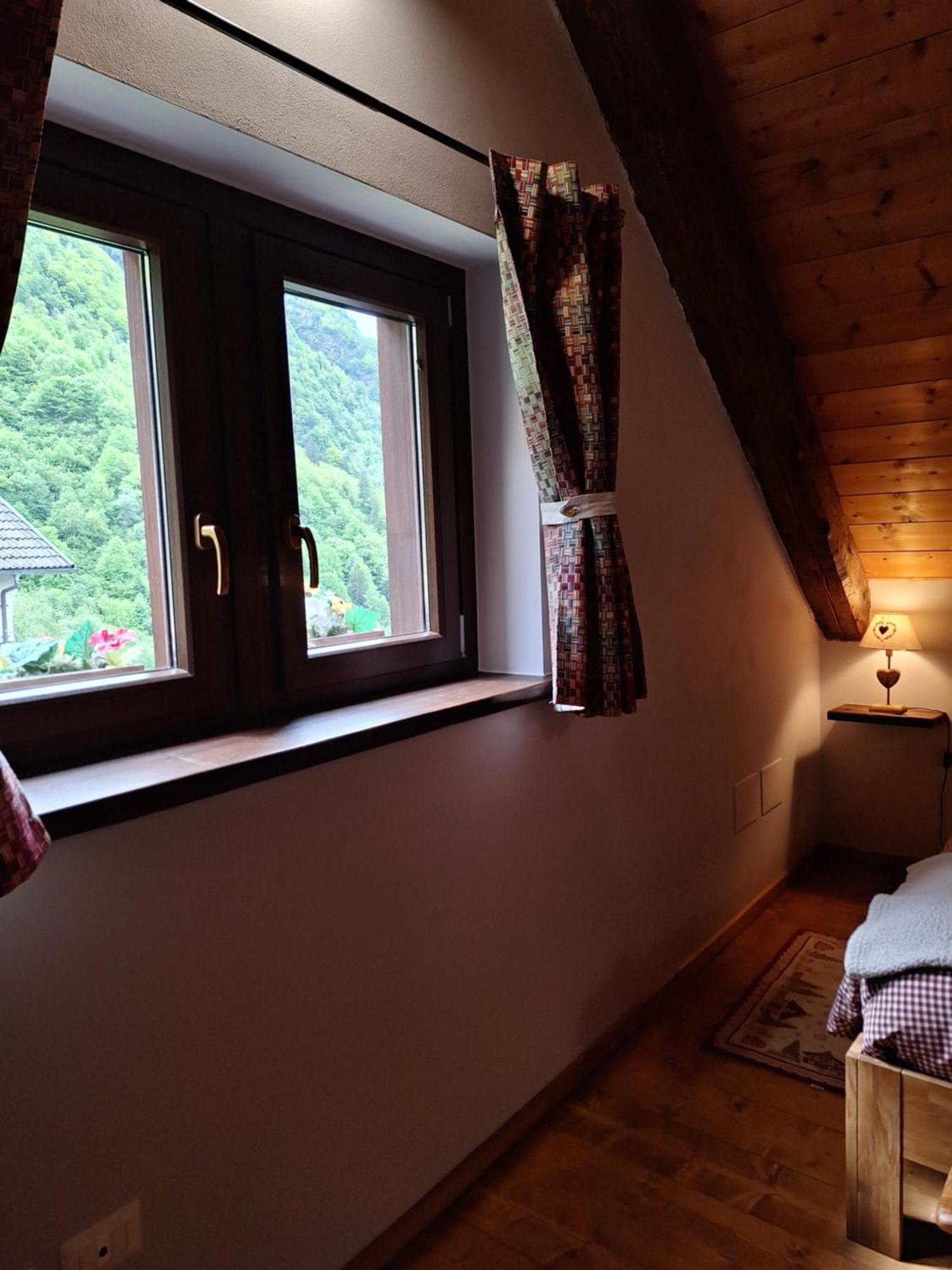 Locanda Del Sasso Rooms Crodo Kültér fotó